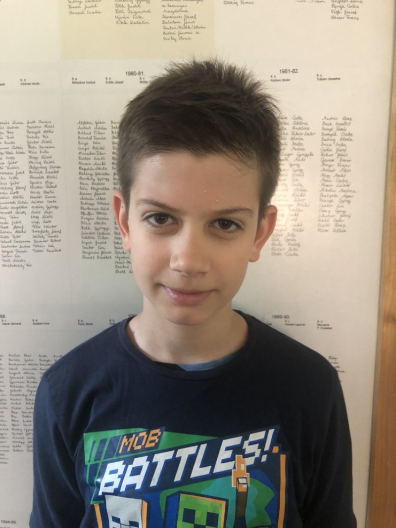 Lindenlaub Tamás.png